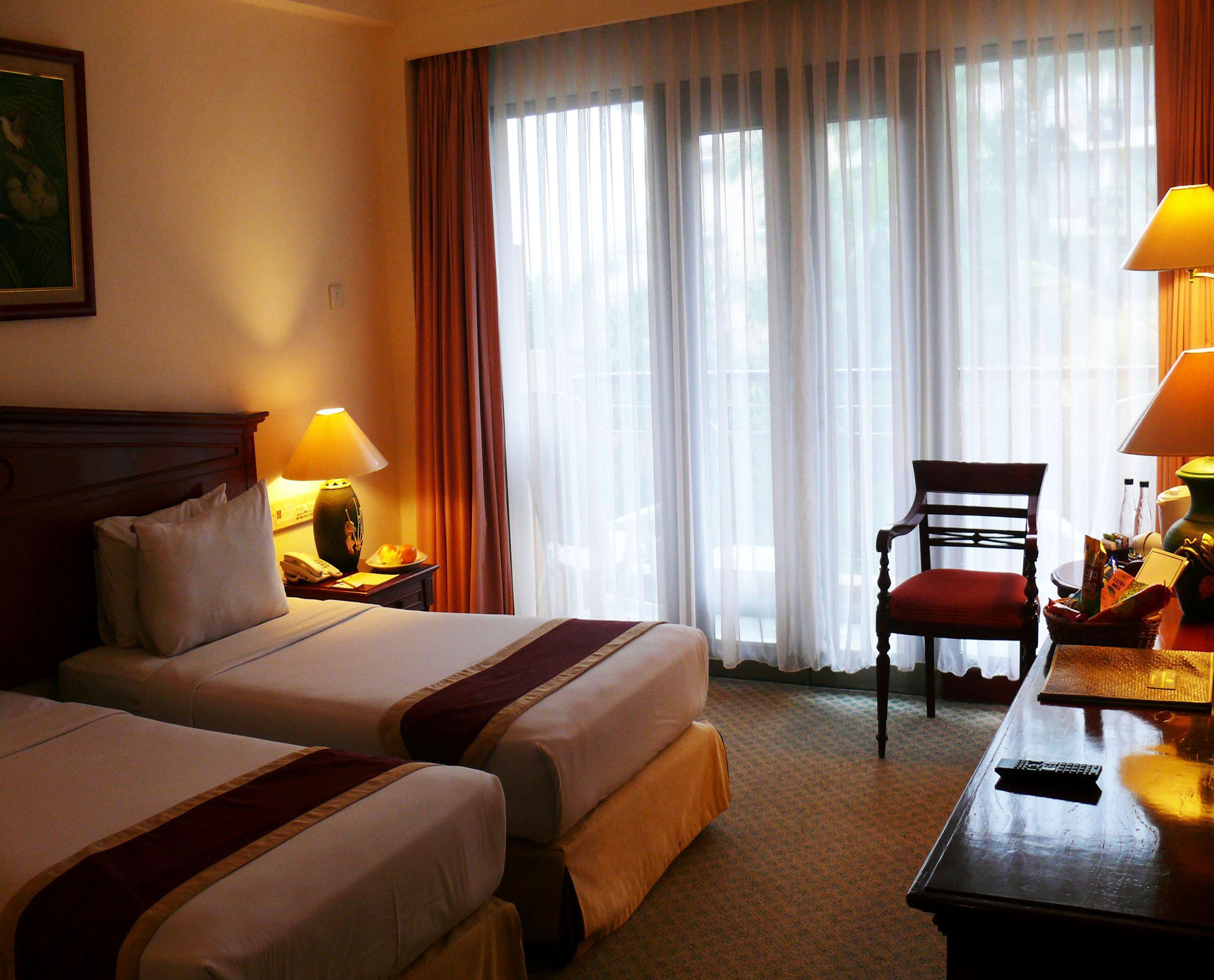 The Jayakarta Suites Bandung Luaran gambar