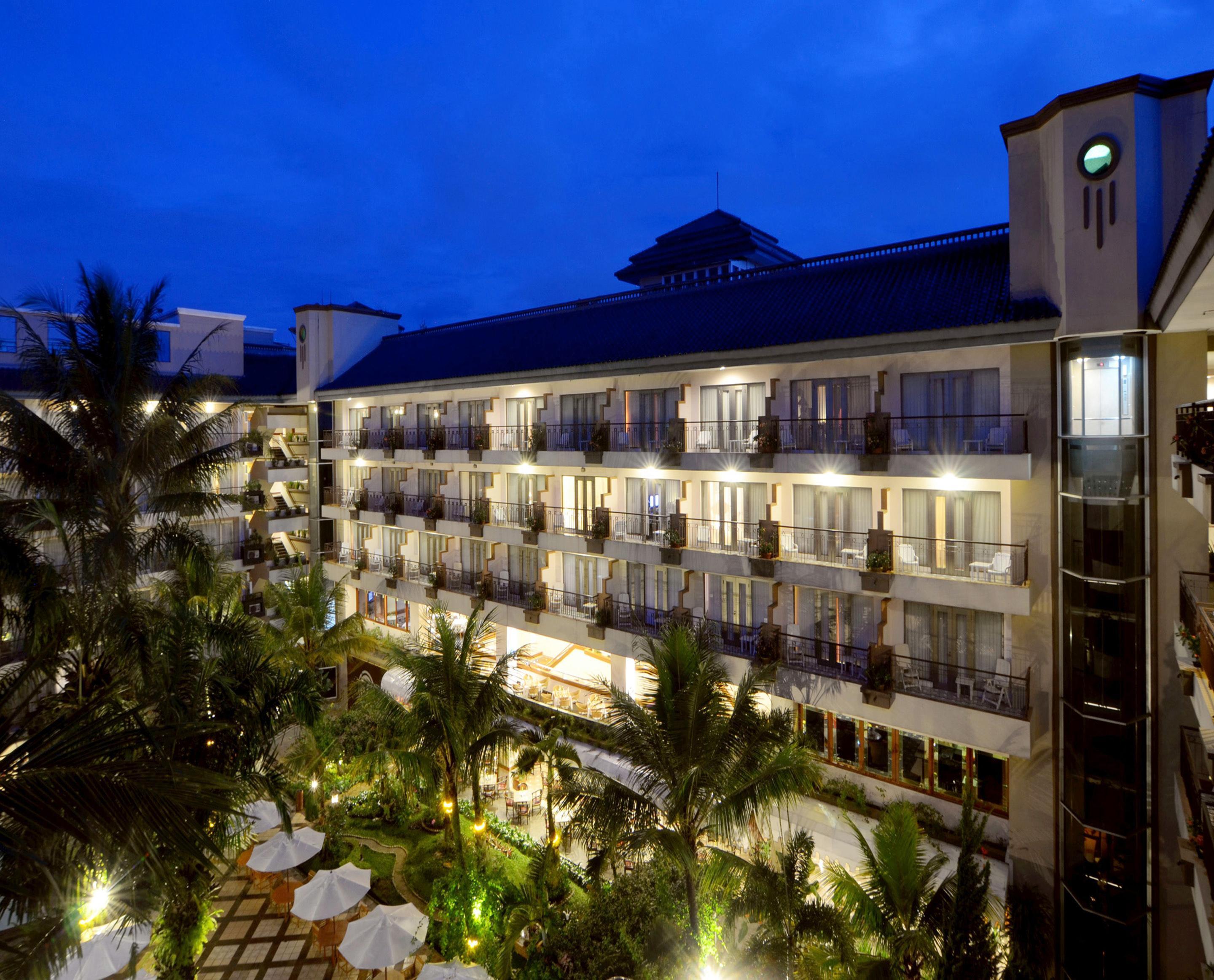 The Jayakarta Suites Bandung Luaran gambar
