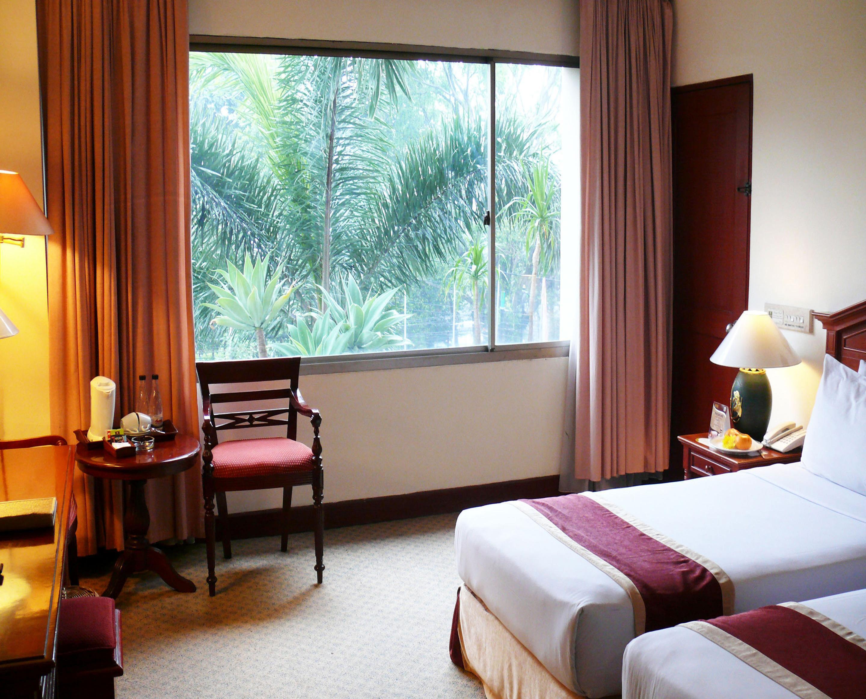 The Jayakarta Suites Bandung Luaran gambar