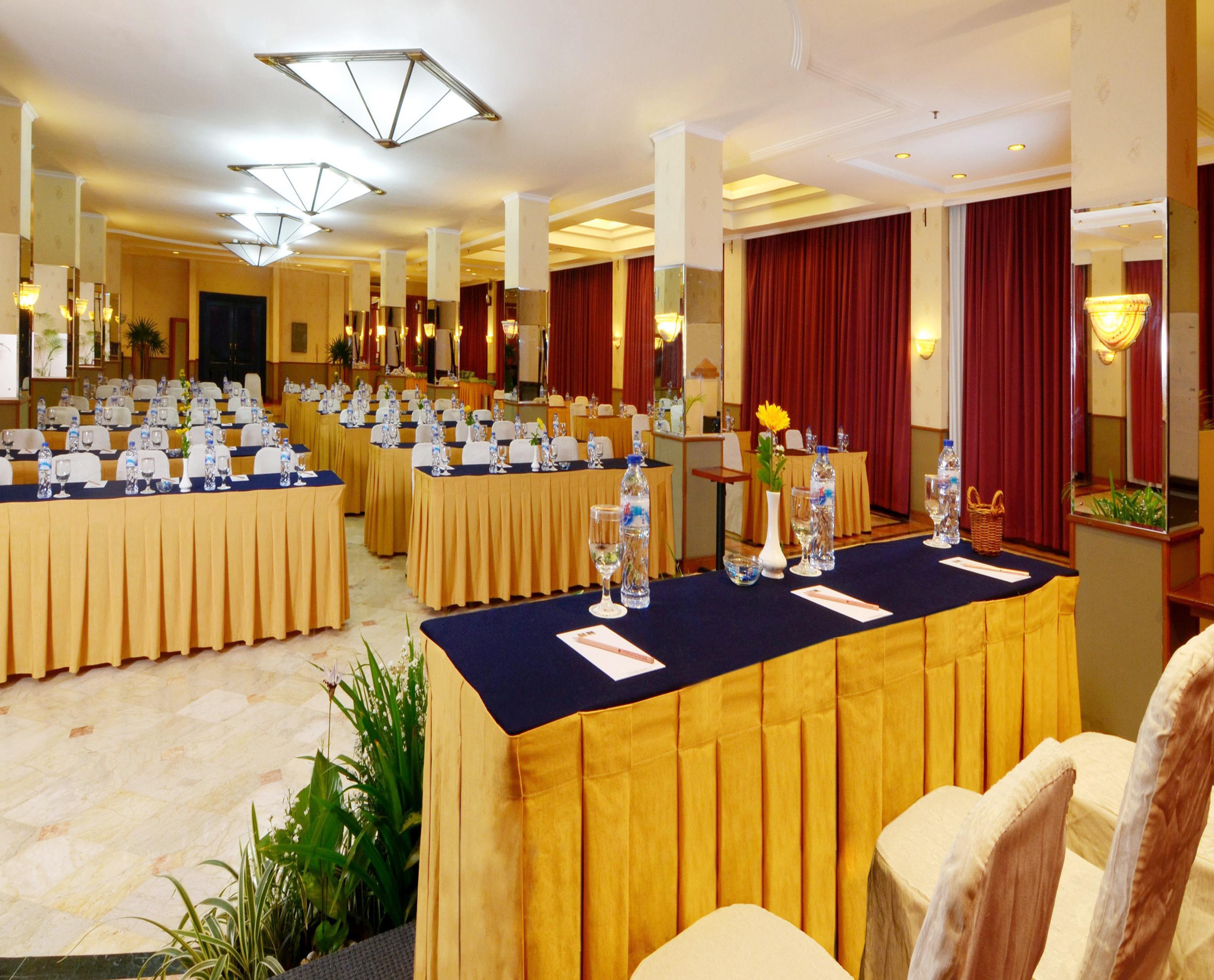 The Jayakarta Suites Bandung Luaran gambar