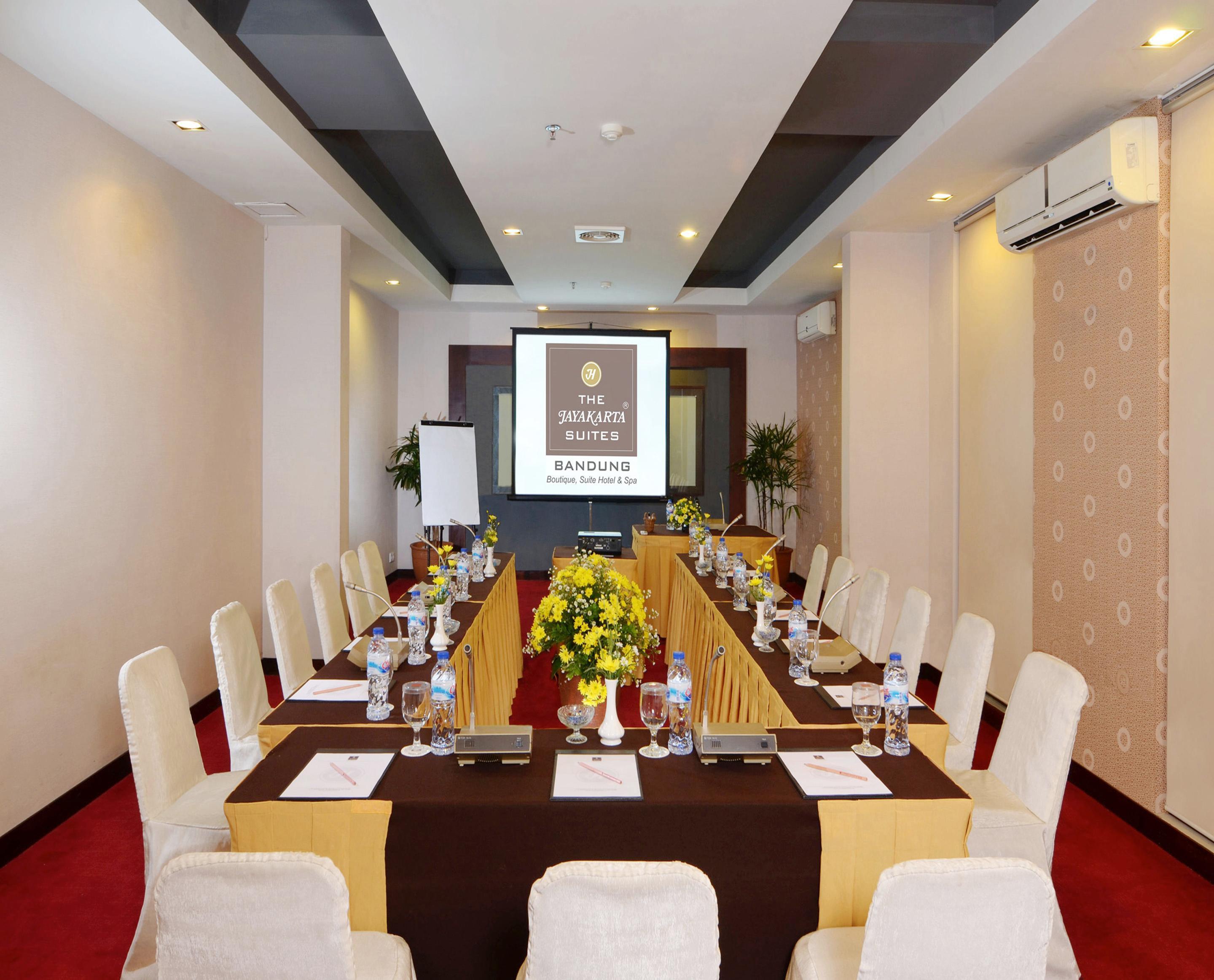 The Jayakarta Suites Bandung Luaran gambar