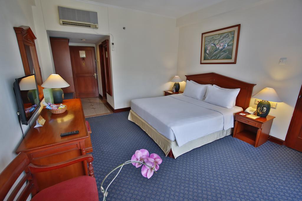 The Jayakarta Suites Bandung Bilik gambar