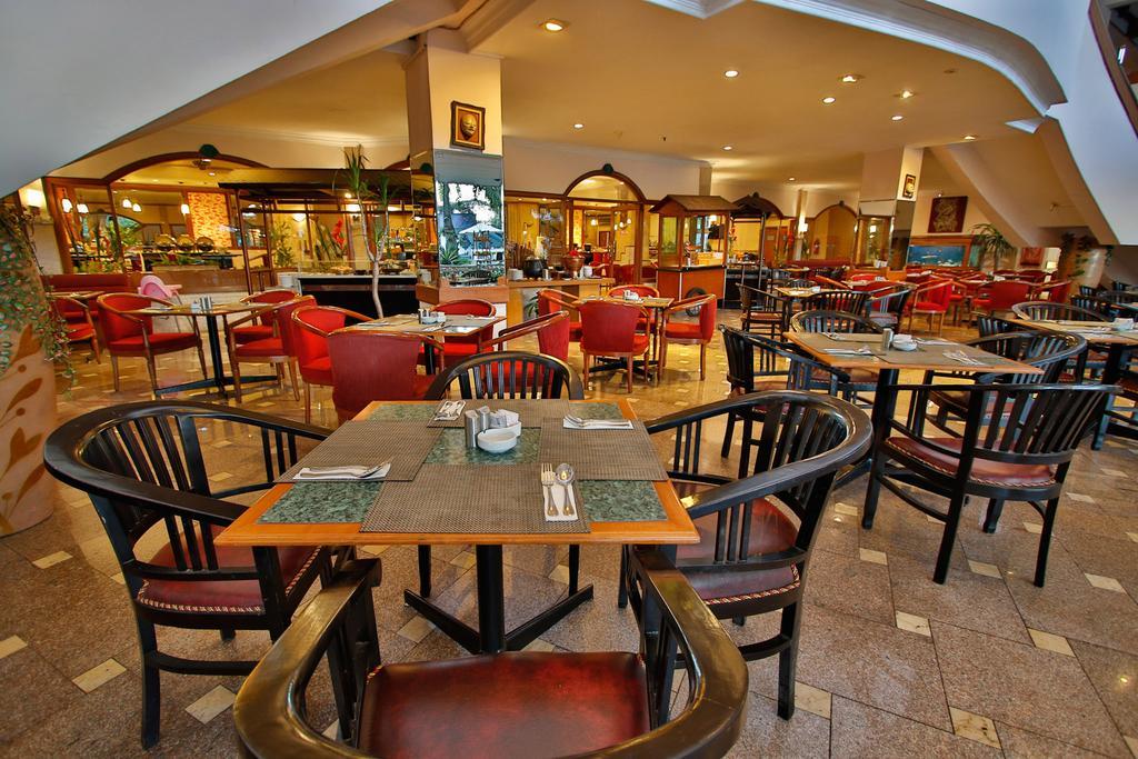 The Jayakarta Suites Bandung Luaran gambar
