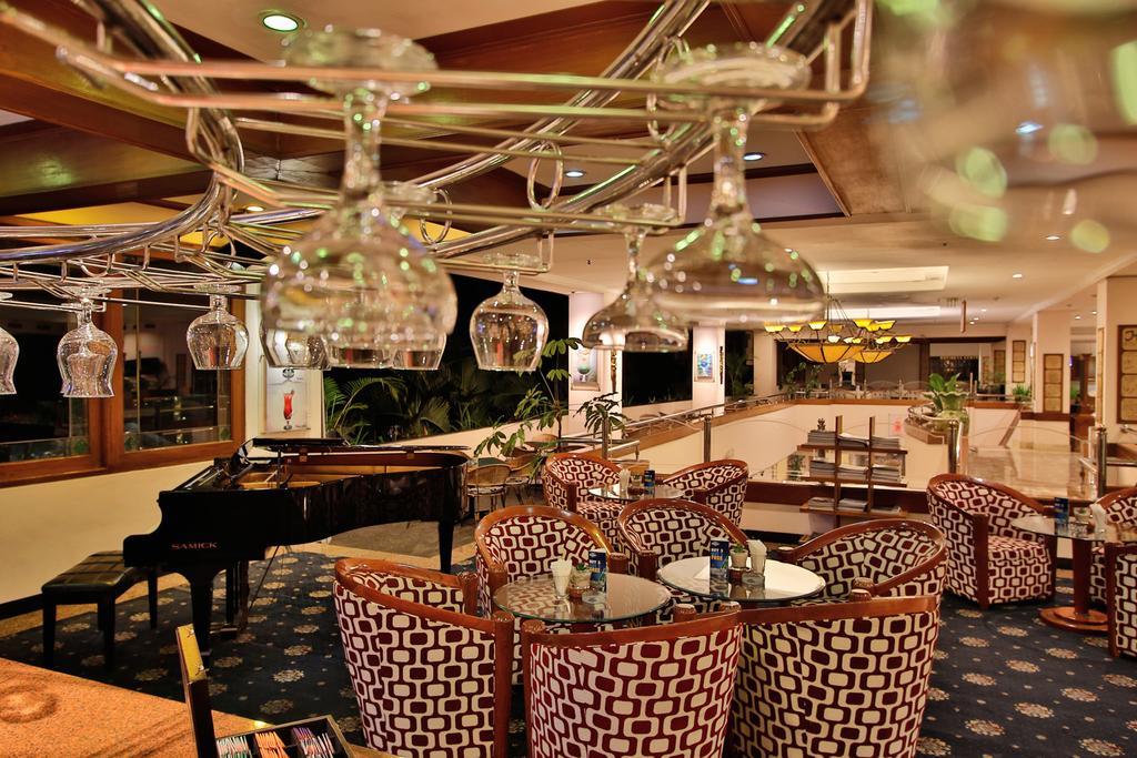 The Jayakarta Suites Bandung Luaran gambar
